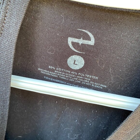 Lot of 4 Band T Shirts Large KISS, ANTHRAX, EVANESCENCE Large - Picture 5 of 8